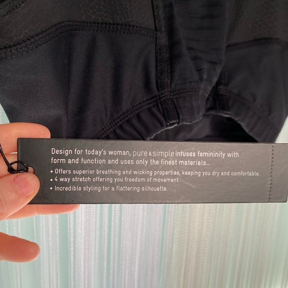 Black Sheer Activewear Zipper Sports Bra Top NWT Size M - Picture 17 of 17